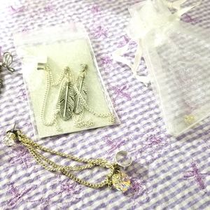 Lot of cuffed earrings